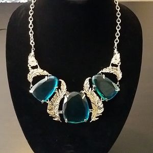 Kendra Scott Statement Necklace